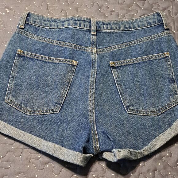 Forever 21 jean shorts size 26 waist - Picture 3 of 4